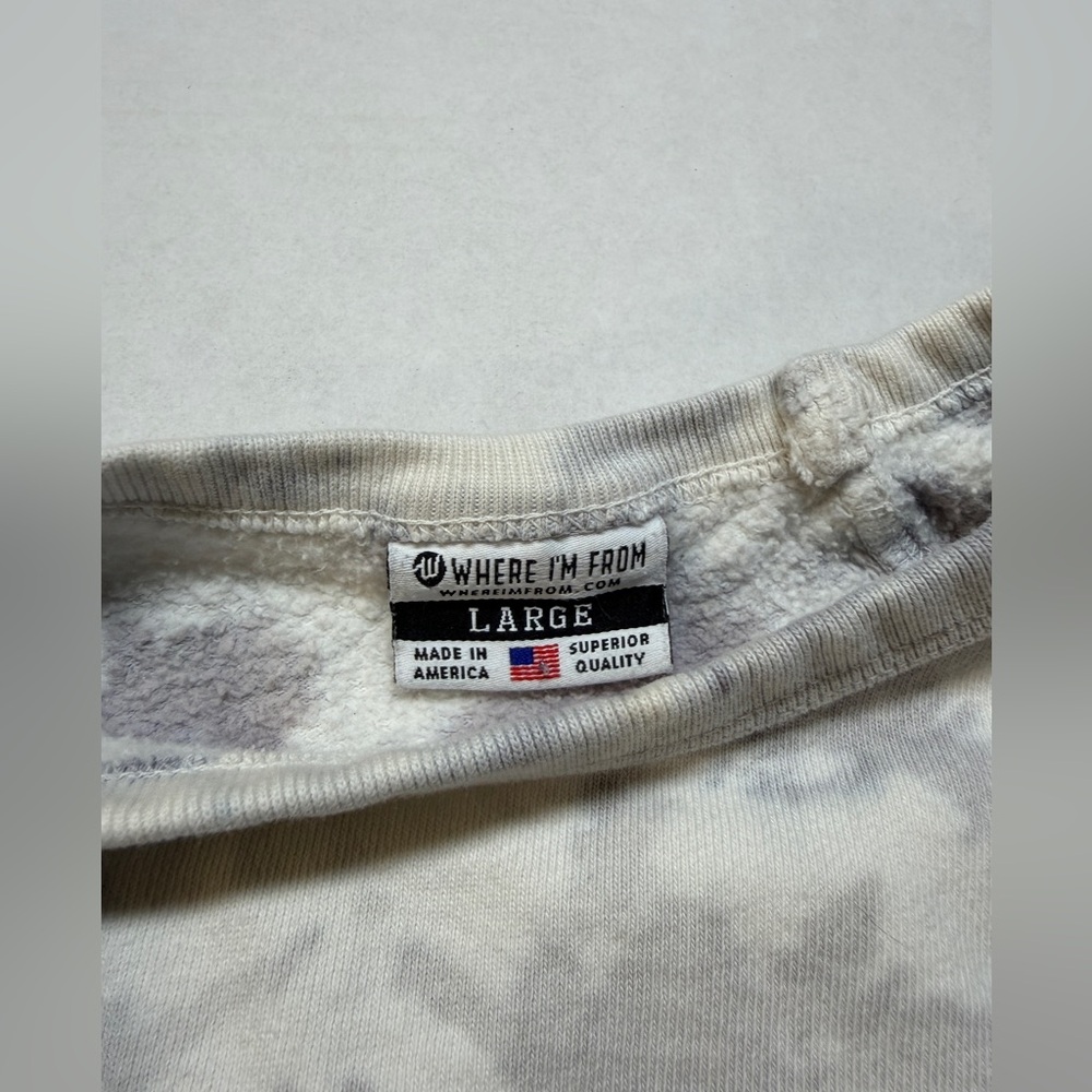 Grey Tie-Dye Cloud Pattern Denver Women’s Large Cropped Sweatshirt - Picture 2 of 5